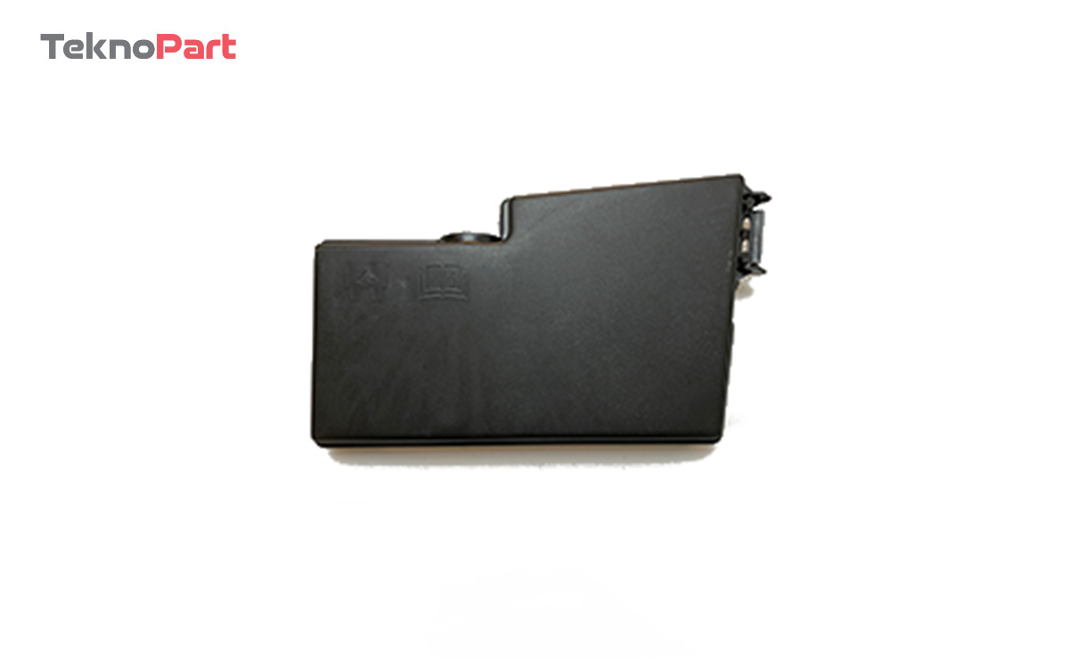 درب جعبه فيوز بالا مناسب برای مزدا 3 (طرح)